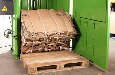 250 kg cardboard bale