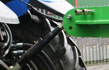 Agri baler operates on a single acting spool from tractor