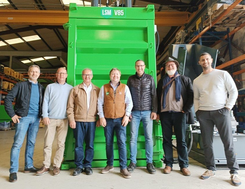 Waste Equipment Baler